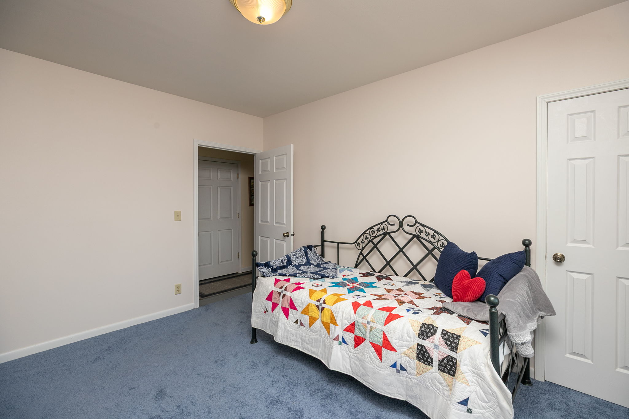 33-Bedroom 2
