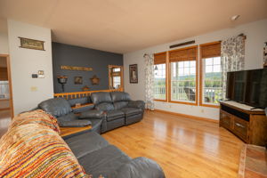 06-Living Room