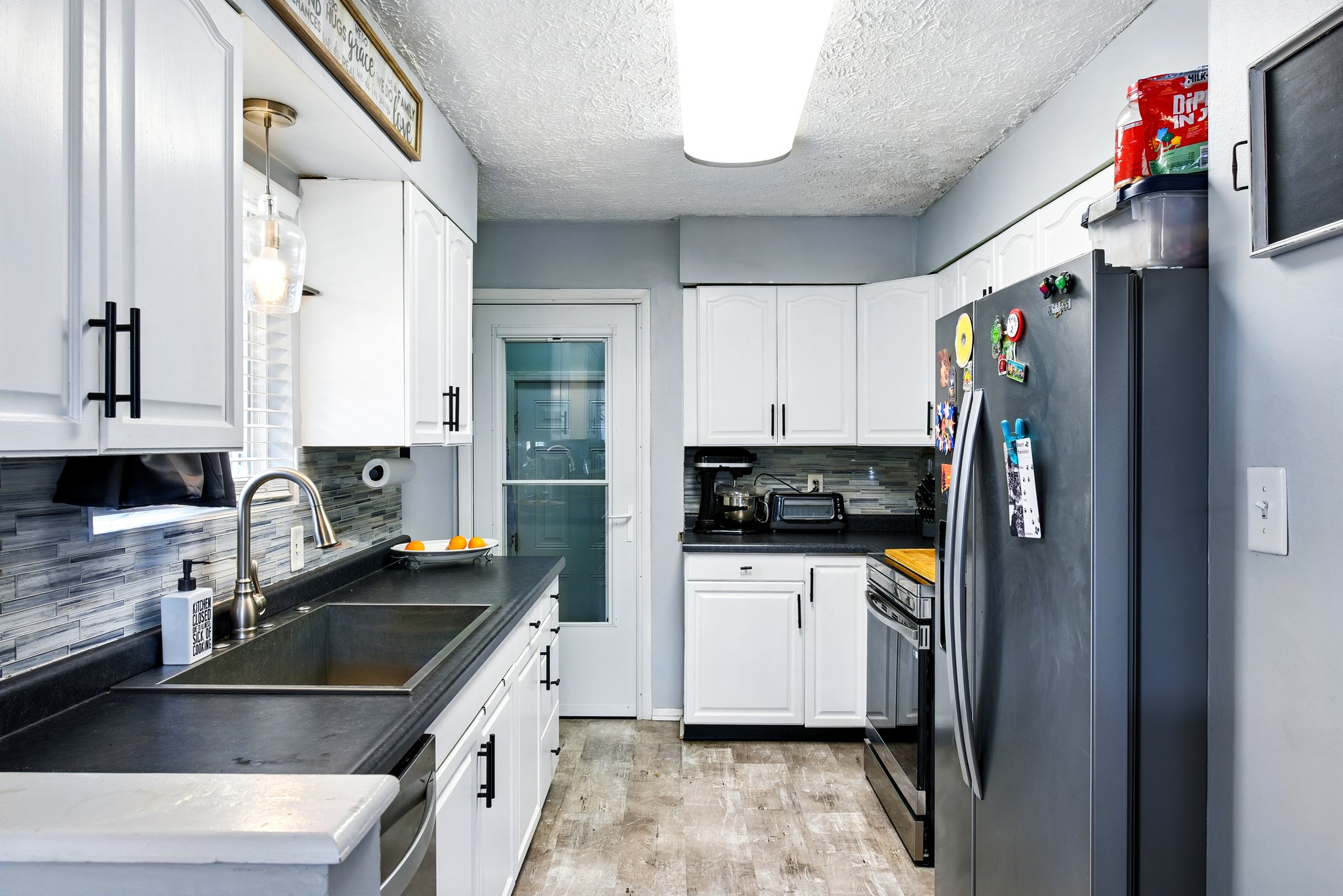 Photo 12