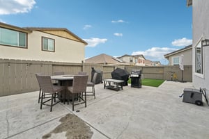 Hibiscus St-072.jpg