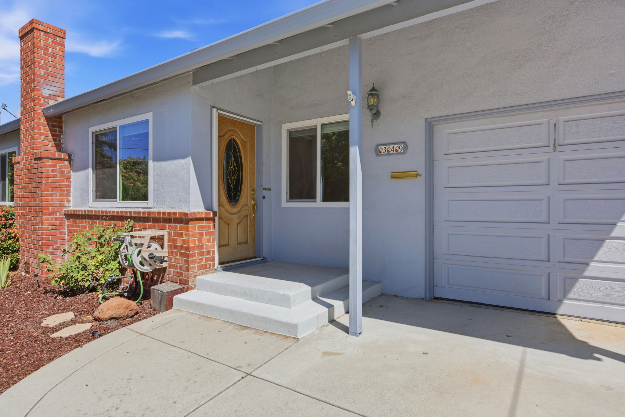 004_F8_349 Lemarc St