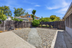 038_F8_349 Lemarc St