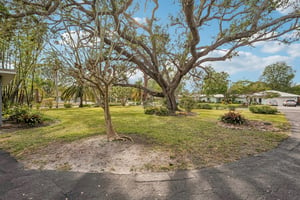 104946 - 349 Scott Ave, Sarasota, FL 34243-008-1.jpg