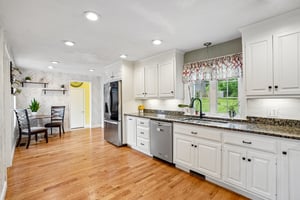 Summer St-S2306-016.jpg