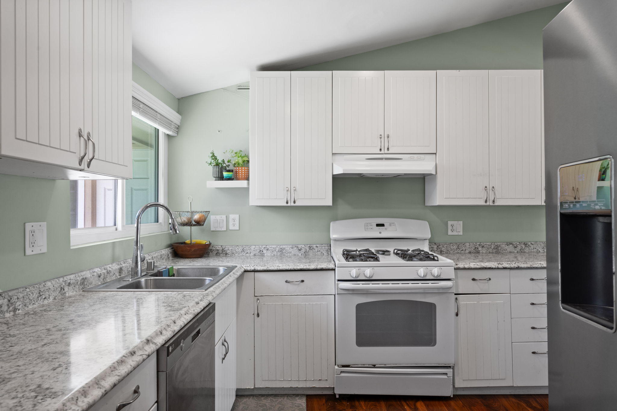 3490 E La Jara St -35