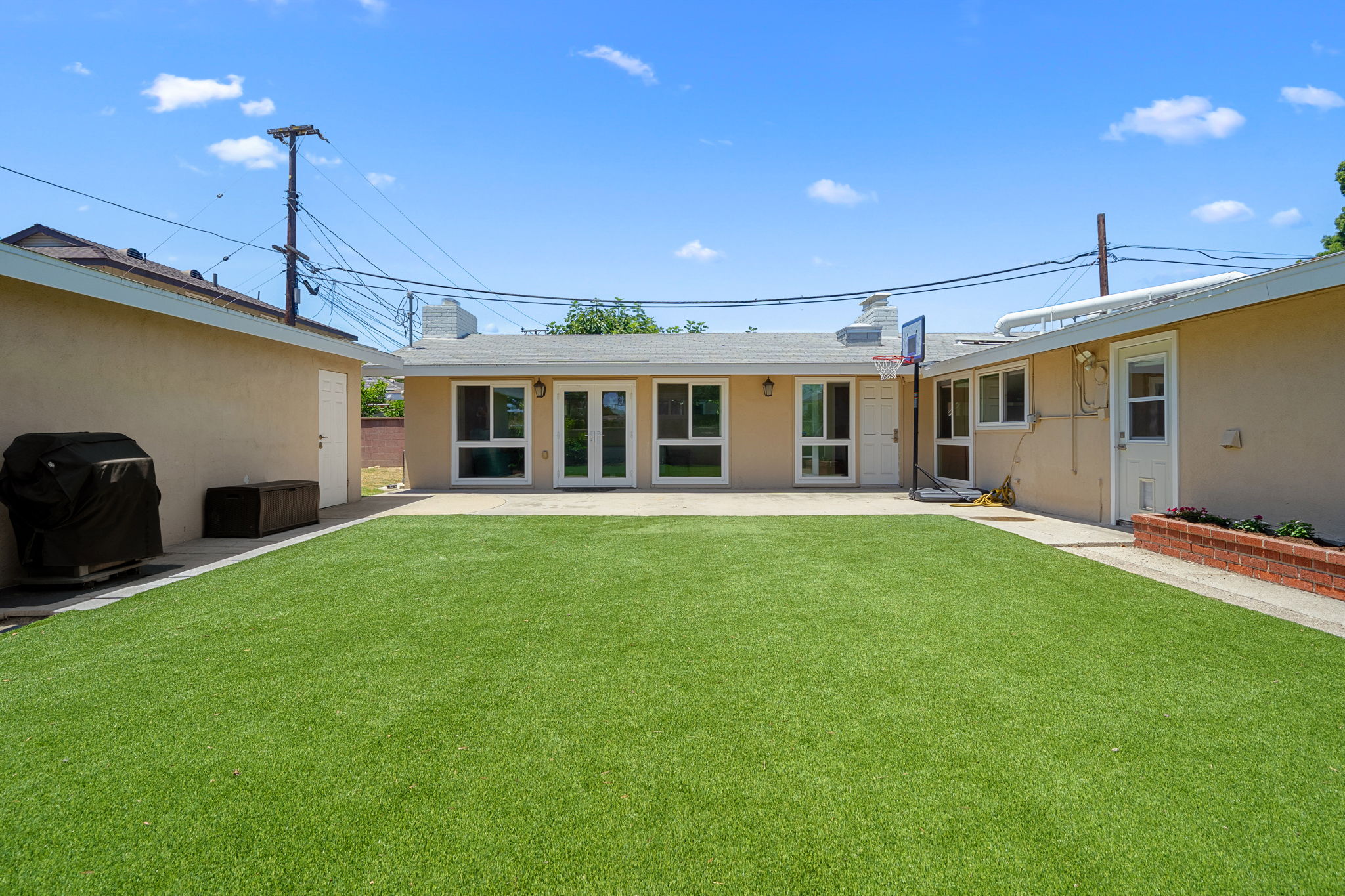 3490 E La Jara St -57
