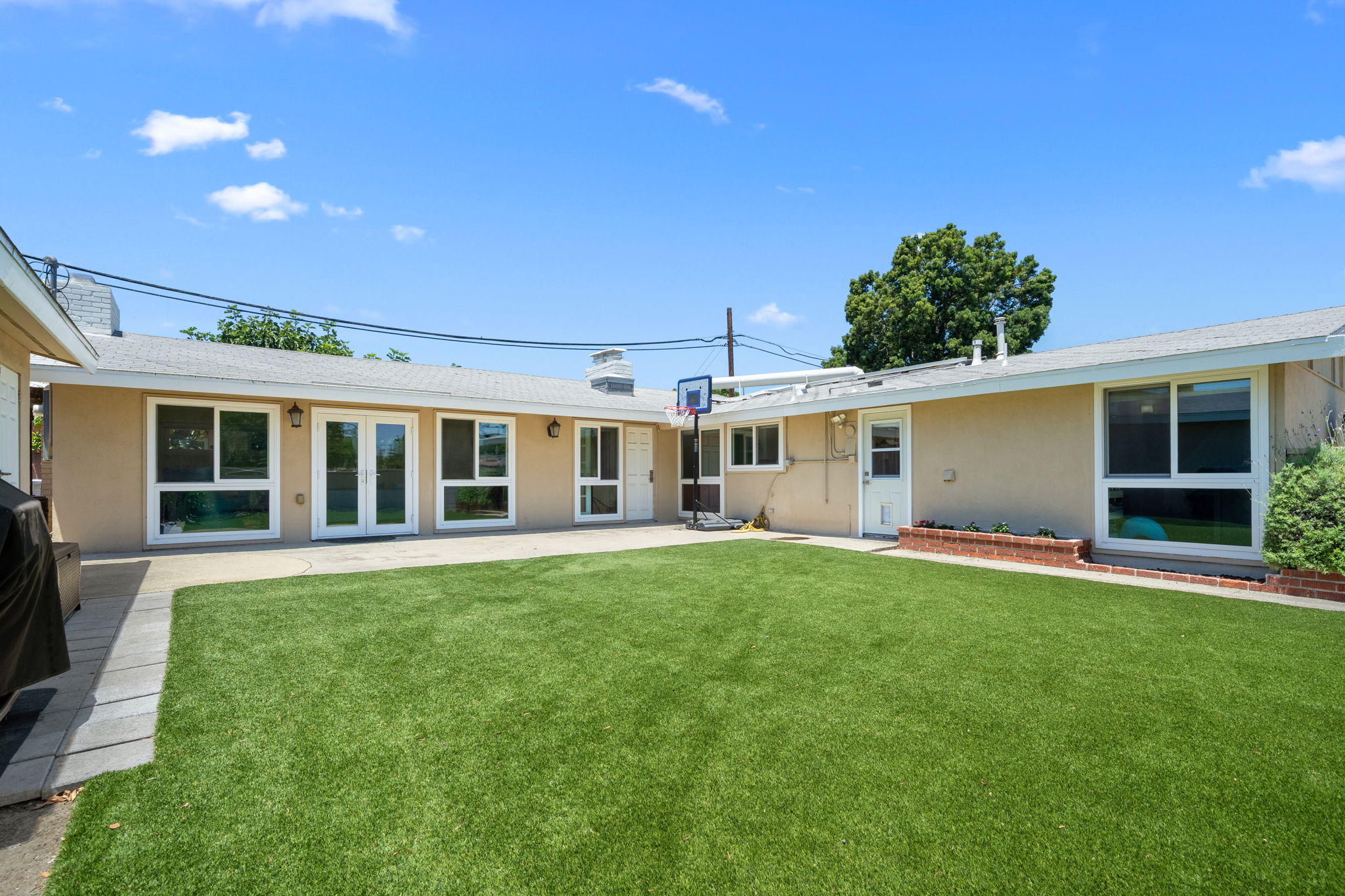 3490 E La Jara St -58