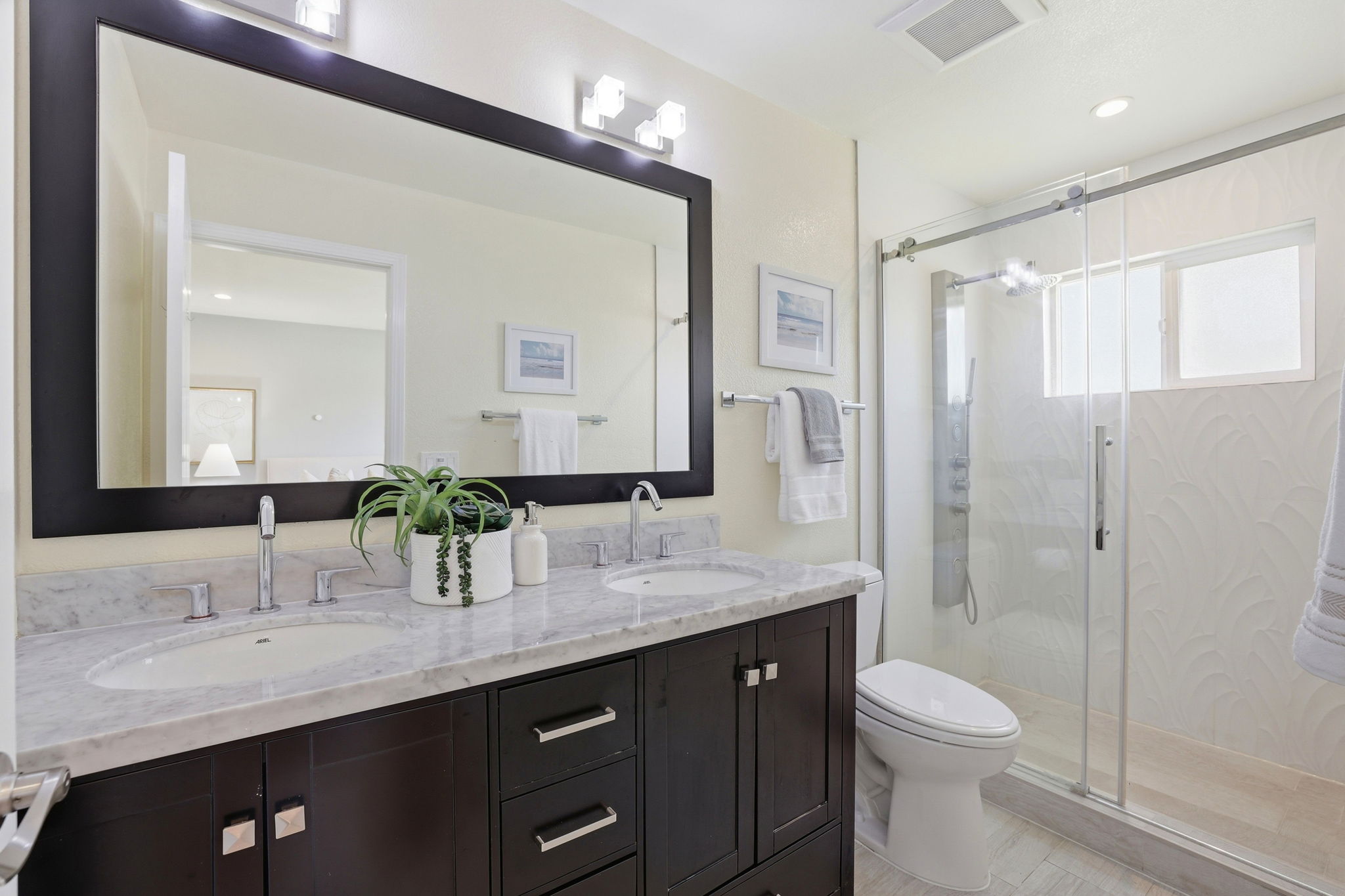 Junior Suite with Upgraded Bath