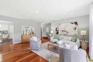 Excellent Floor Plan. 3 BD, 3 Full BA
