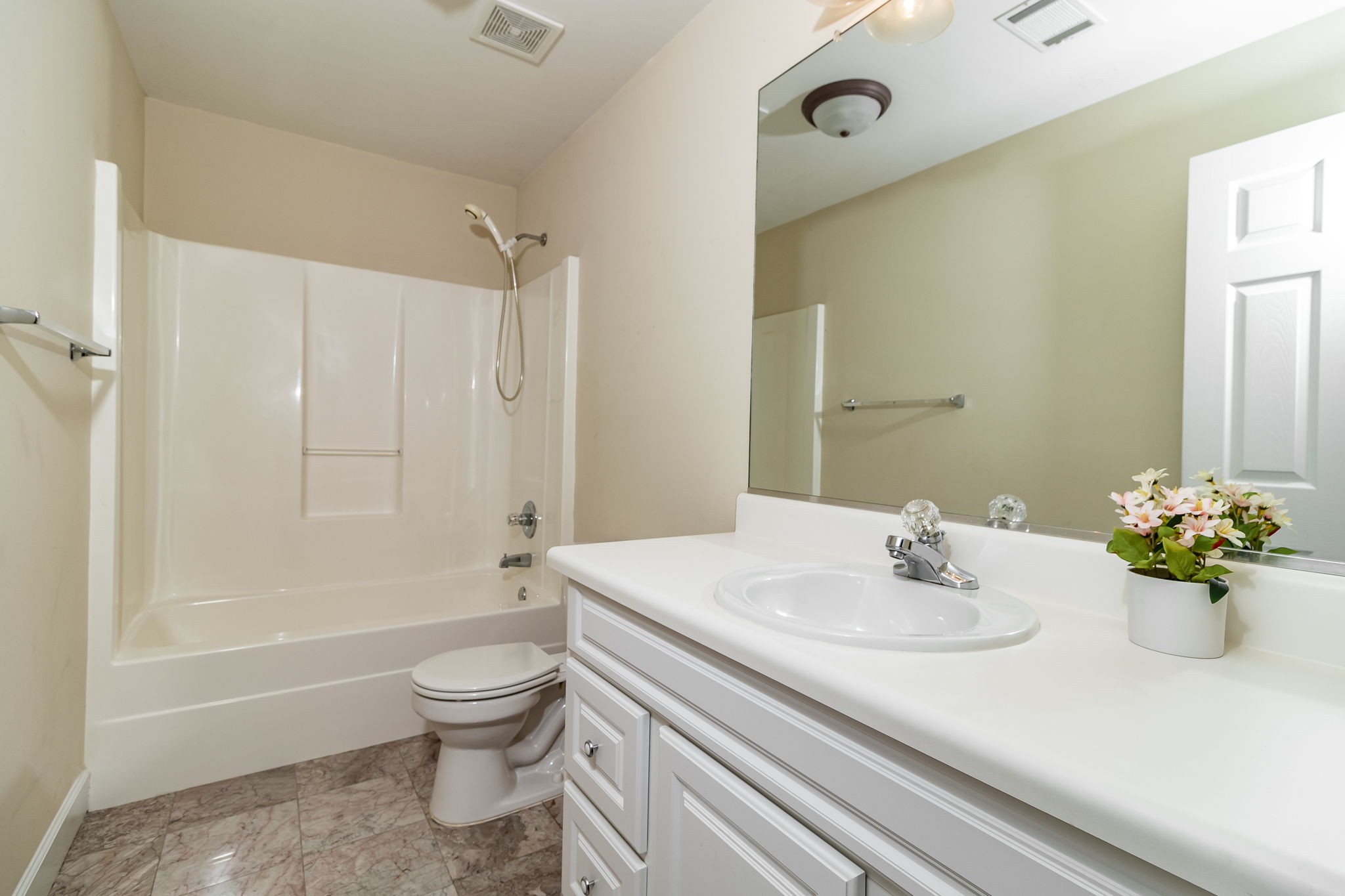 Full Bath (In Basement)