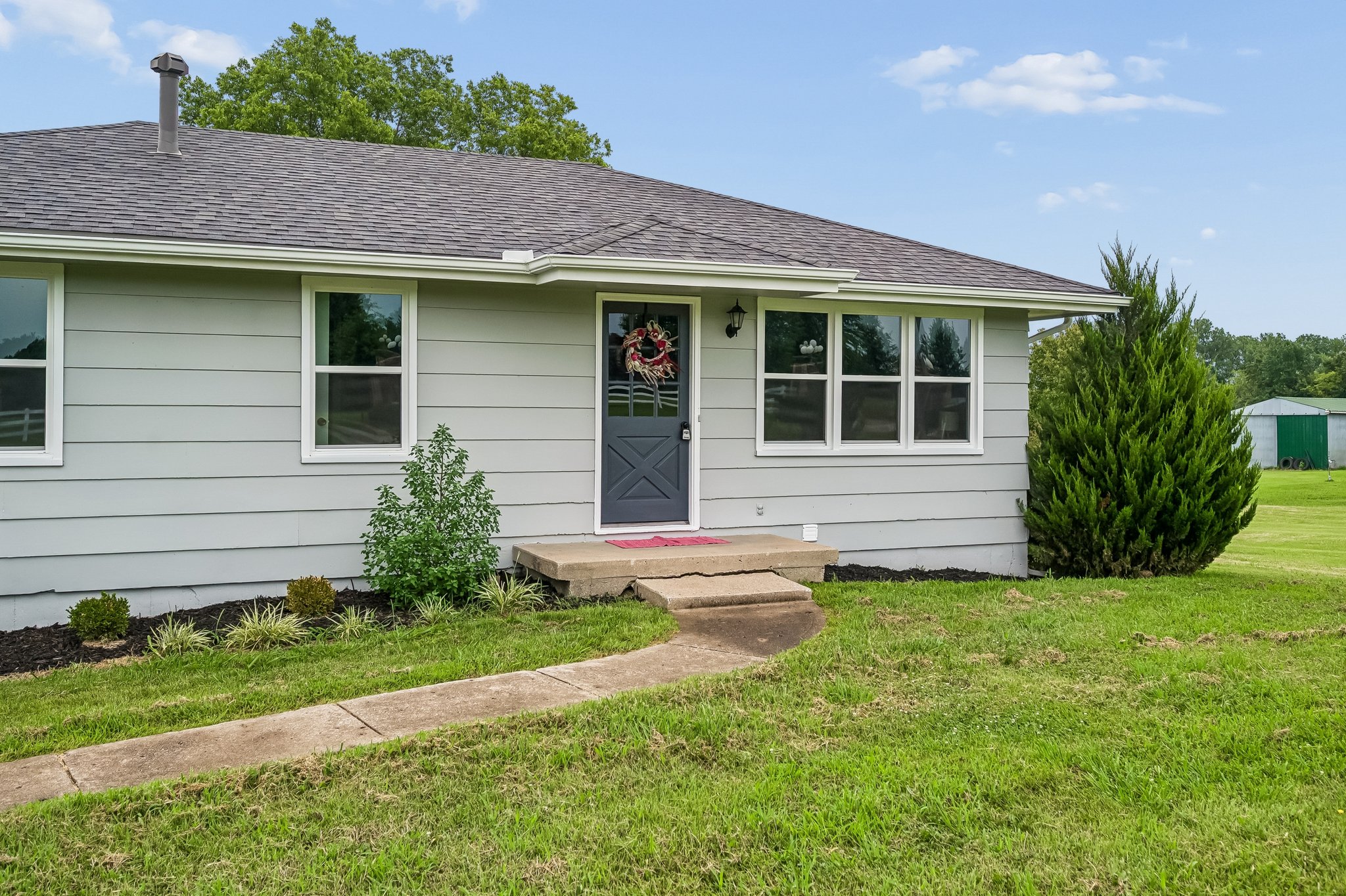 34906 E Colbern Rd_002.jpg