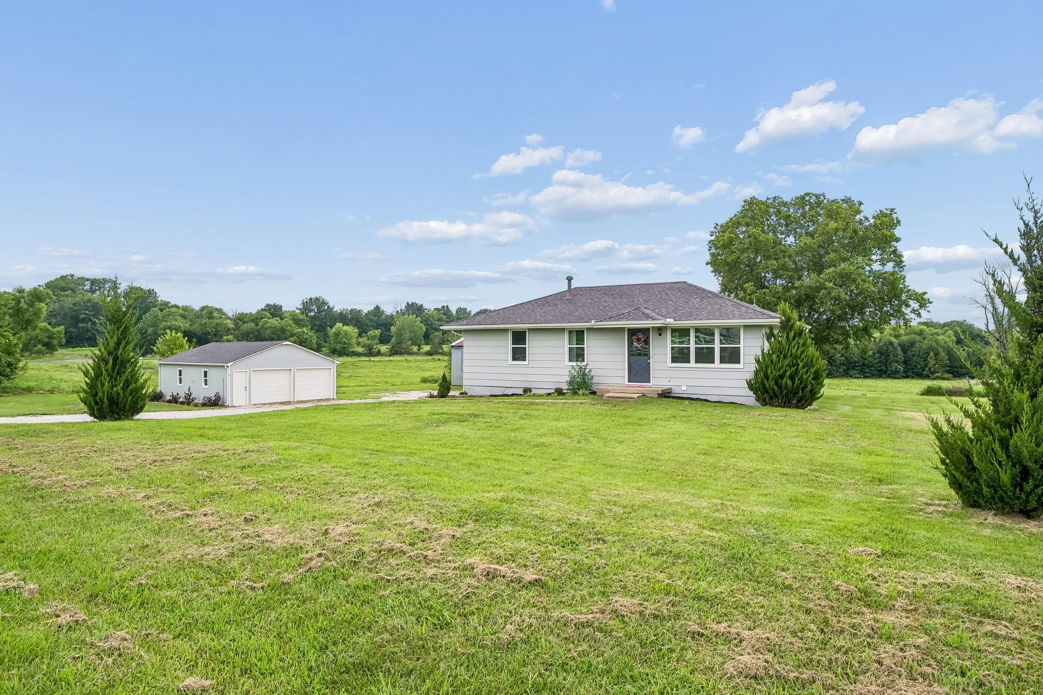 34906 E Colbern Rd_003.jpg
