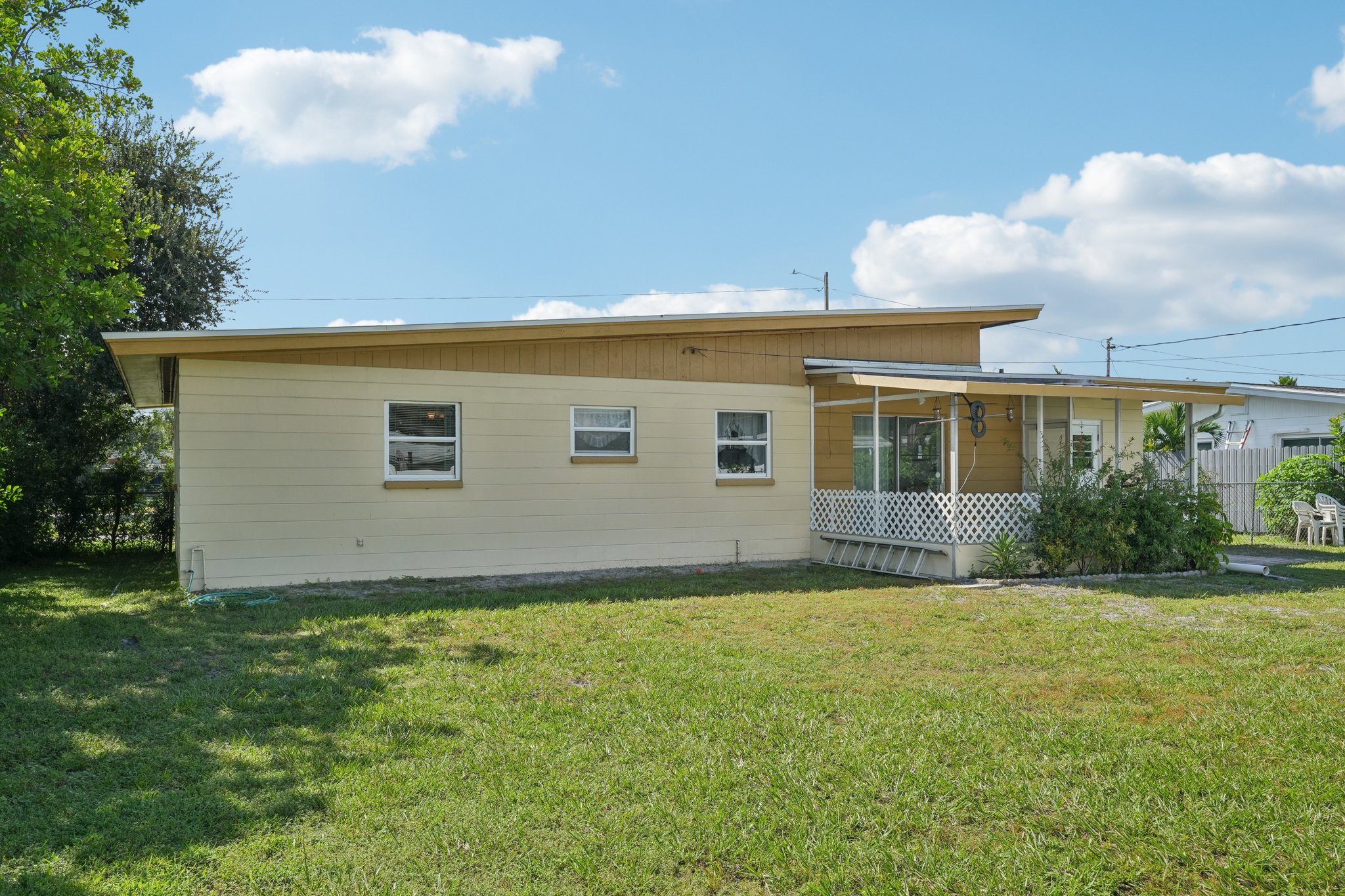 58th Ave N-S1109-024.jpg