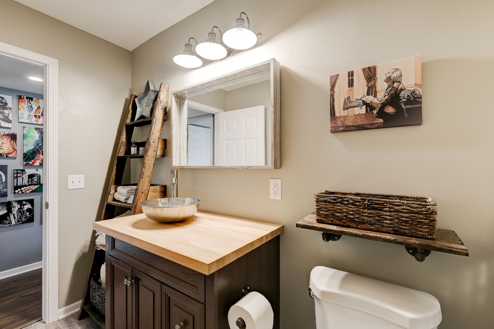 31 Downstairs bathroom
