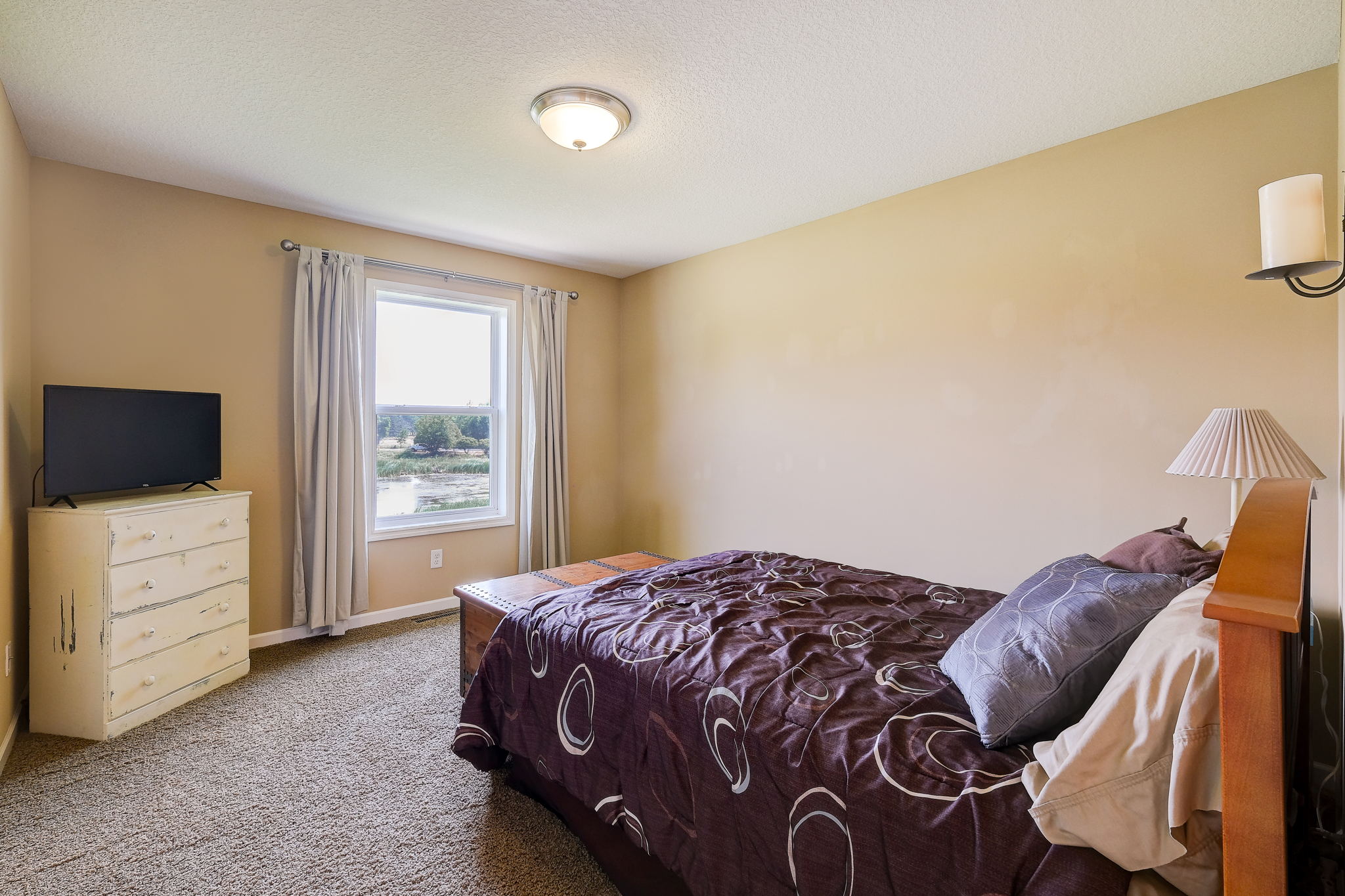 22 Bedroom