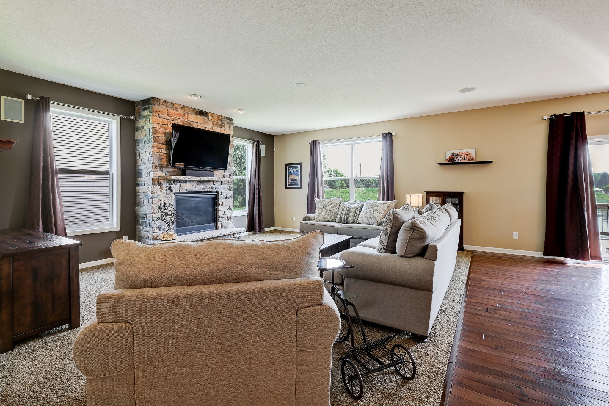 11 Living room