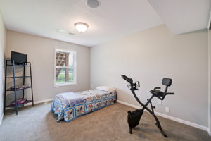 32 Bedroom