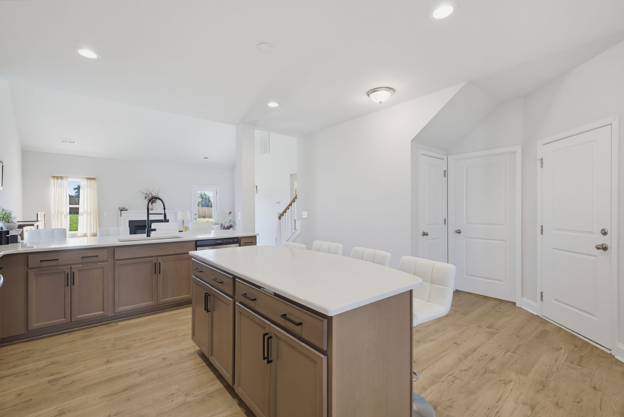 3497 Old Lk Ct-9