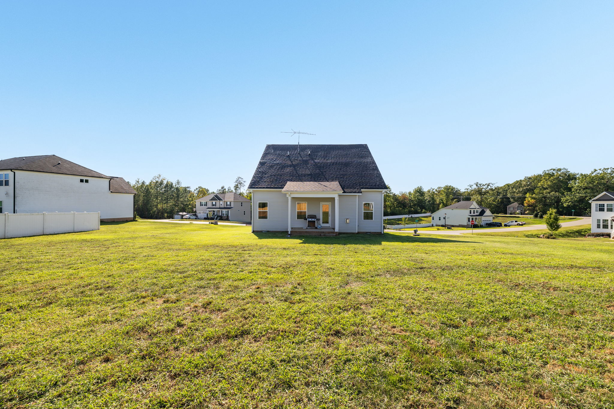 3497 Old Lk Ct-33