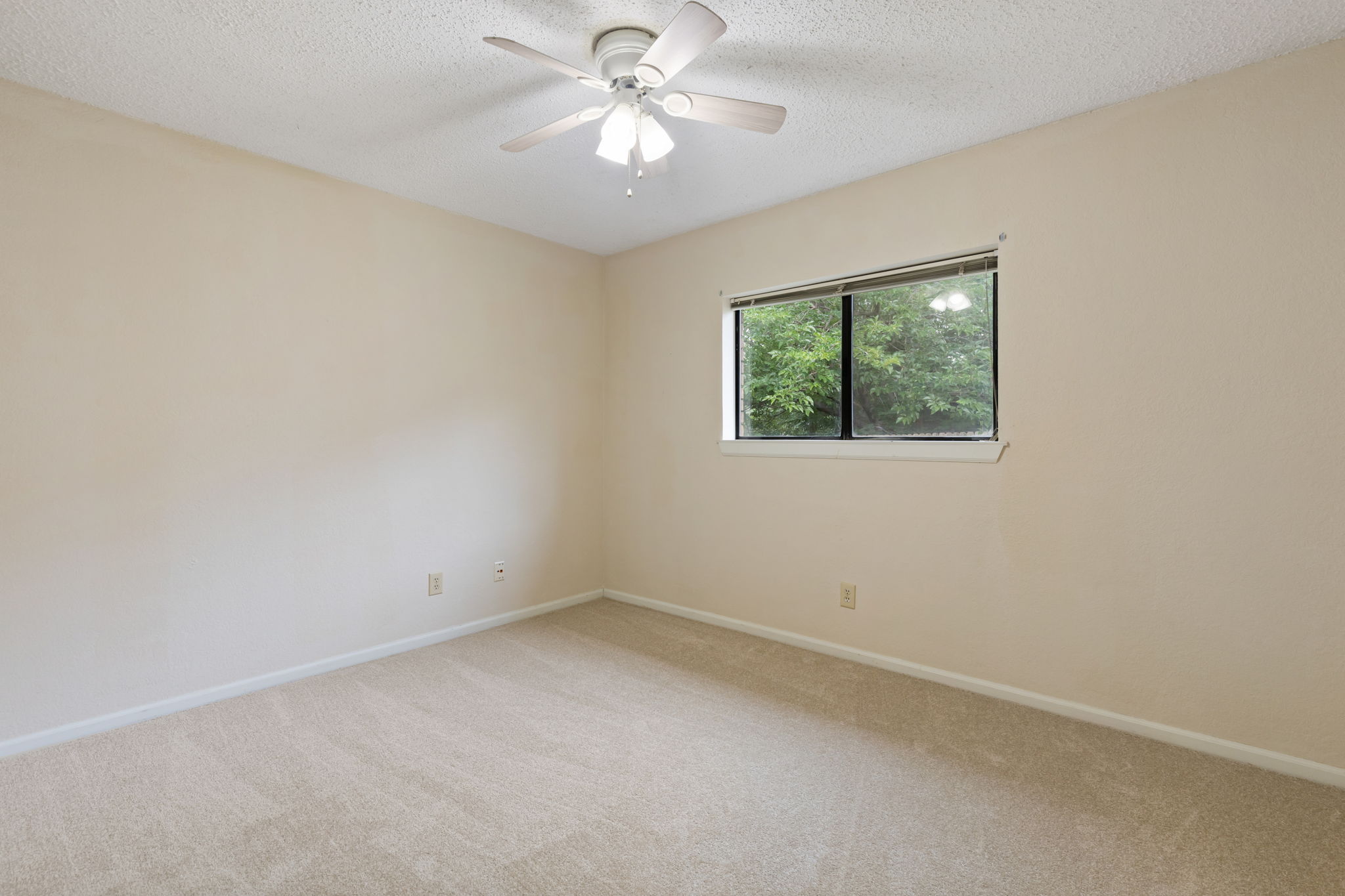 3498Longview_009