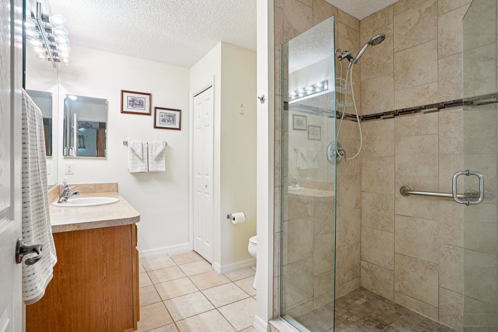 Auburndale Ave-S1812-023.jpg