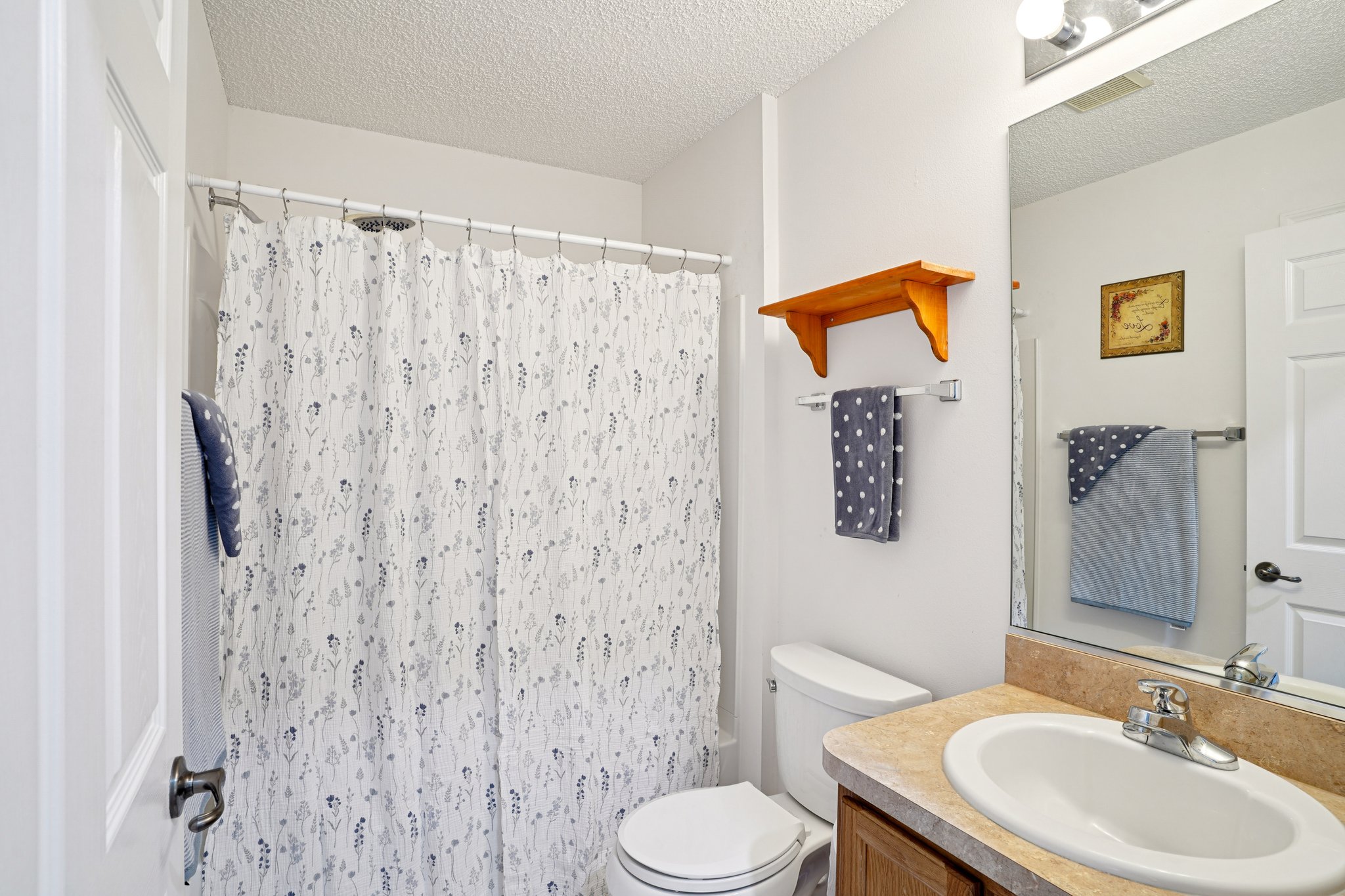 Auburndale Ave-S1812-027.jpg