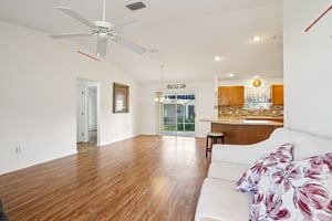 Auburndale Ave-S1812-010.jpg