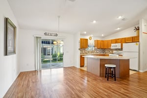 Auburndale Ave-S1812-012.jpg