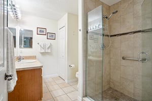 Auburndale Ave-S1812-023.jpg