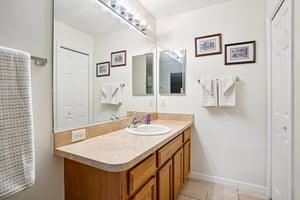 Auburndale Ave-S1812-024.jpg