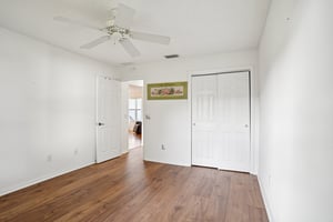 Auburndale Ave-S1812-030.jpg