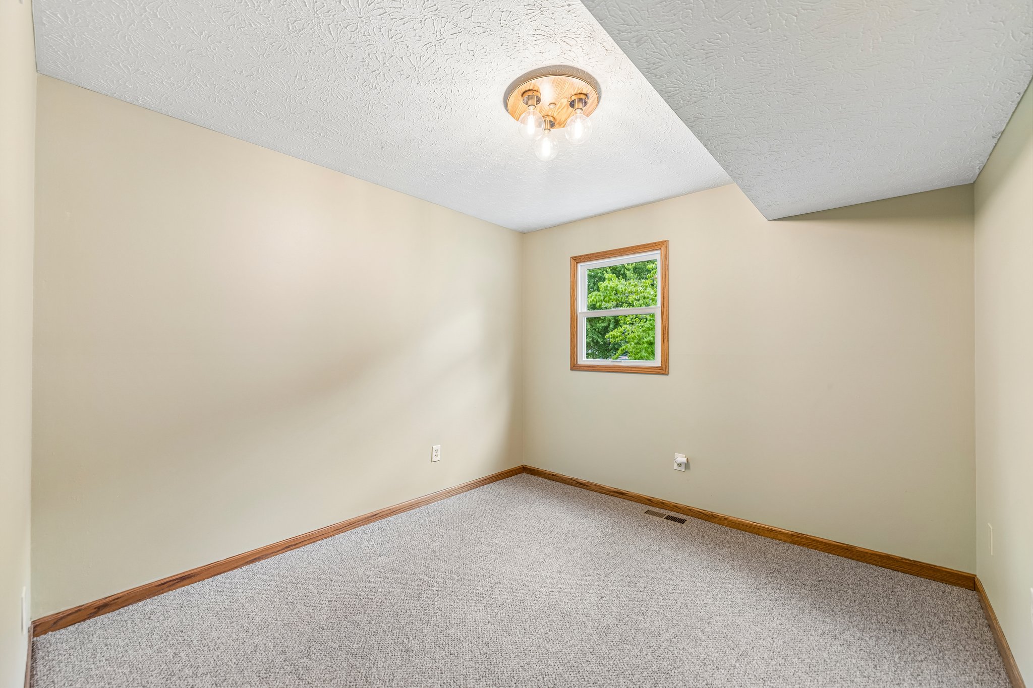 Timberview Dr-S2307-019.jpg