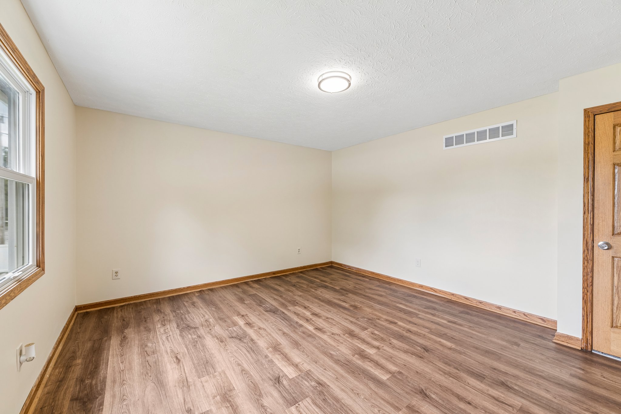 Timberview Dr-S2307-033.jpg