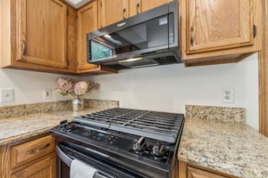 Timberview Dr-S2307-013.jpg