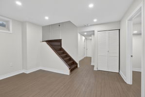  Photo 51