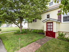 35 Arlington St, Franklin, MA 36