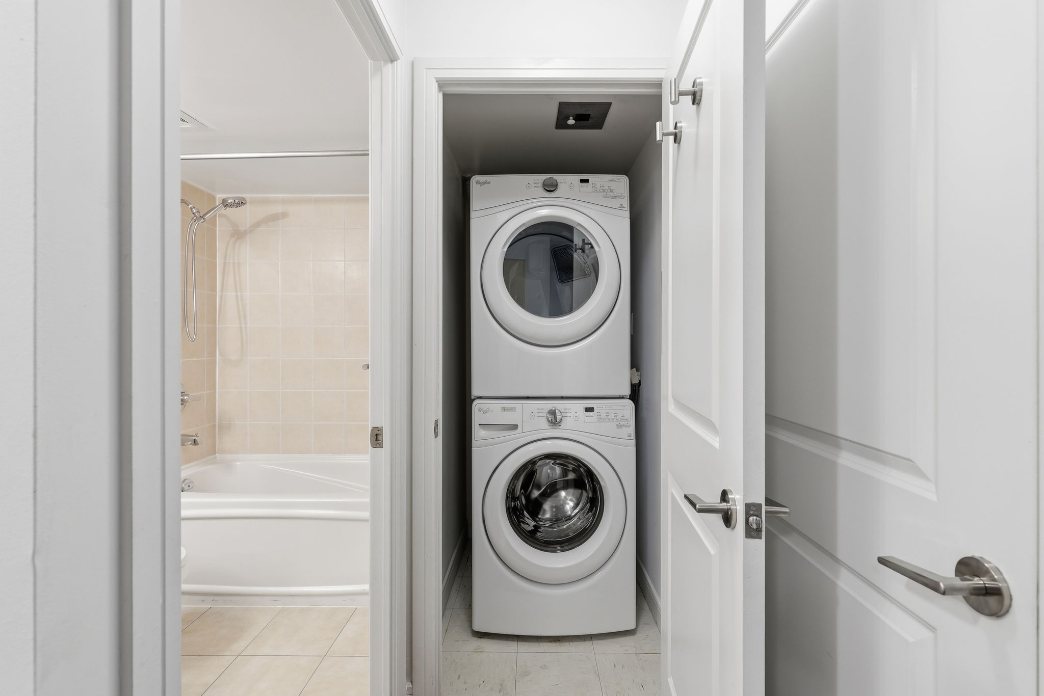 Toronto property showcase — delivered property photograph 17