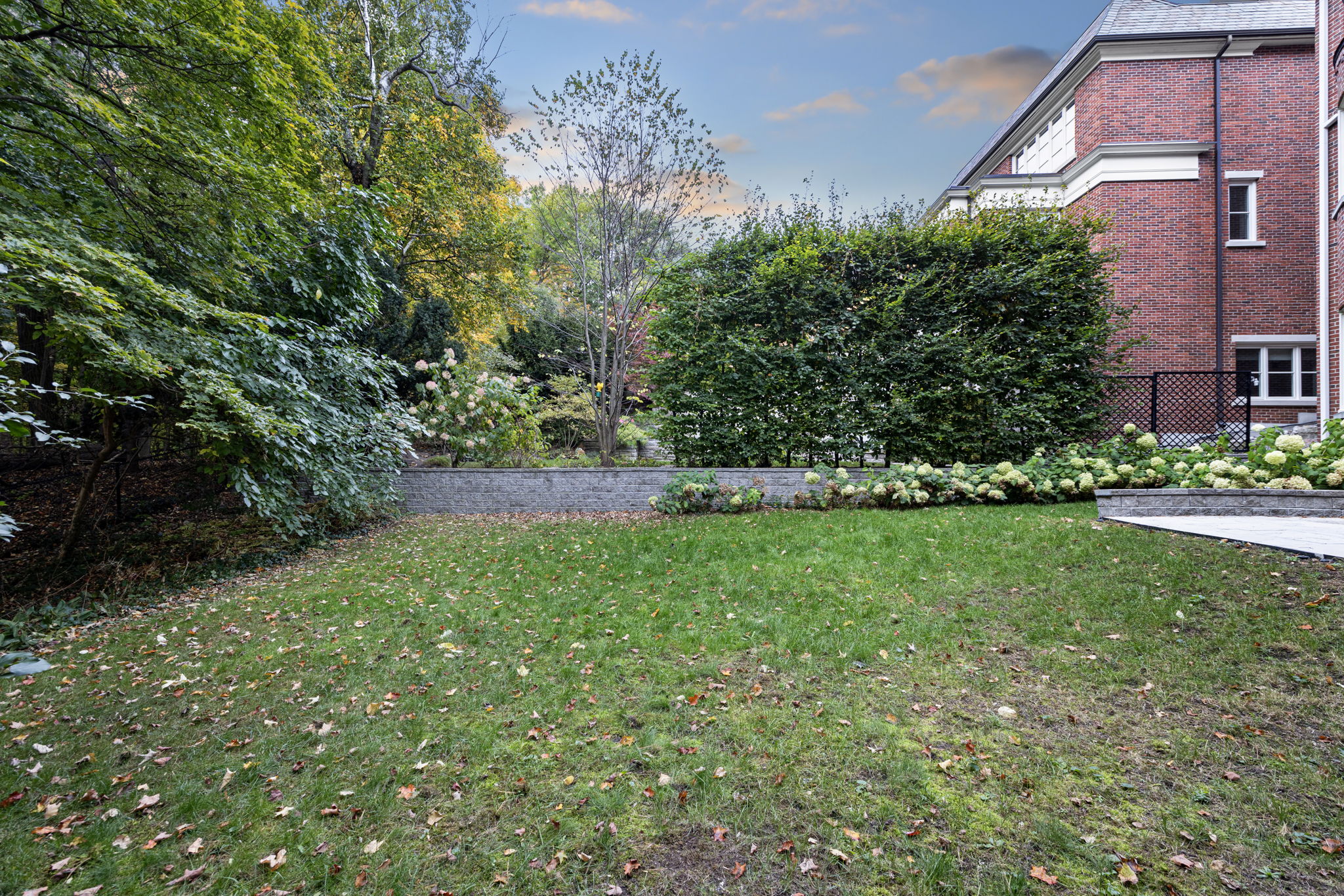 Toronto property showcase — delivered property photograph 11