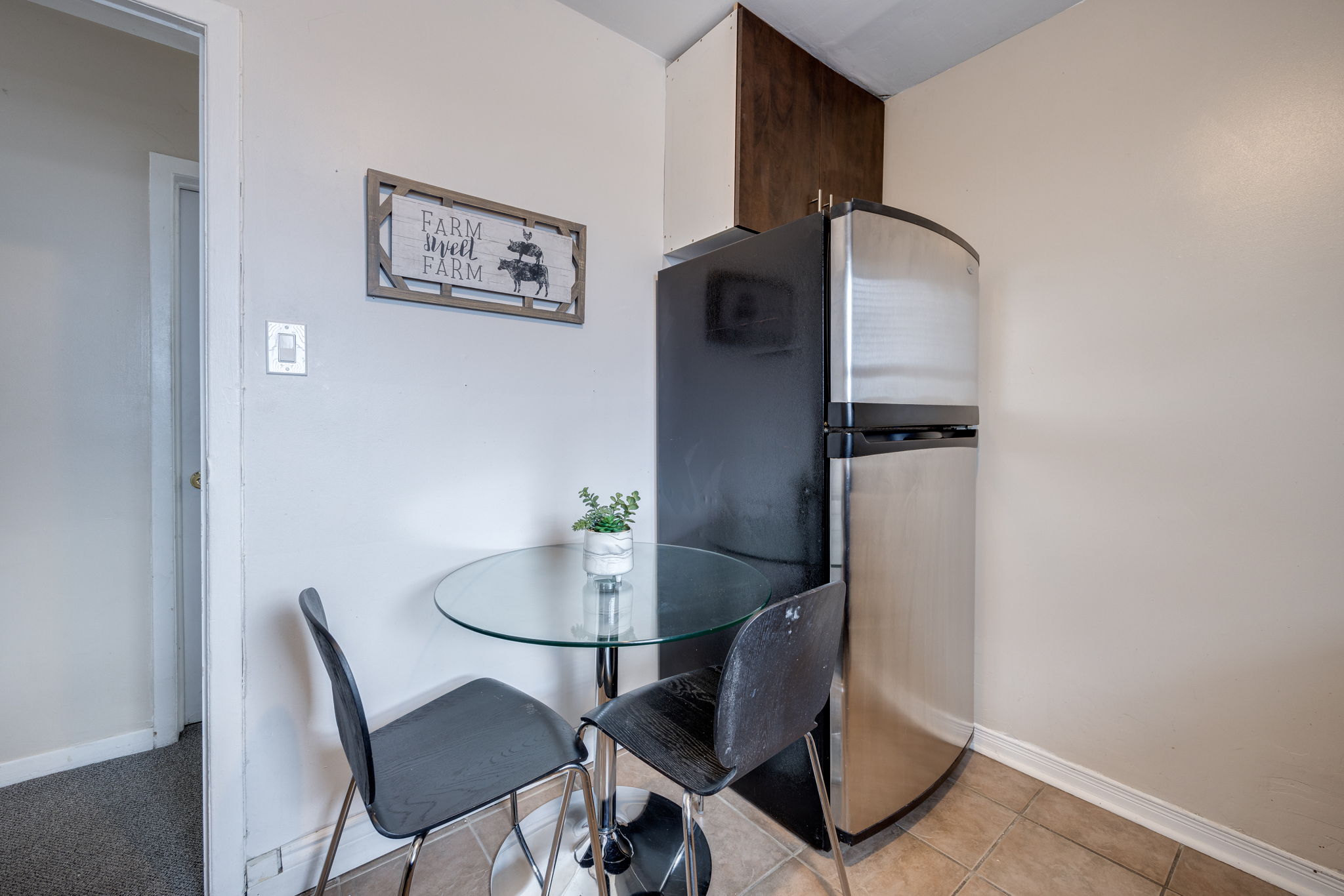 Toronto property showcase — delivered property photograph 9
