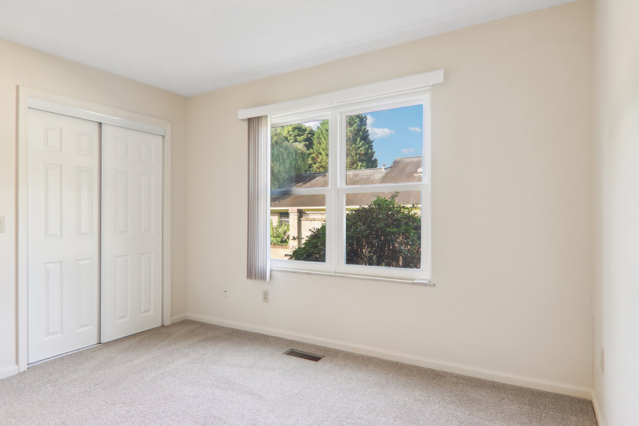 Capri Ln 11 c-022.jpg