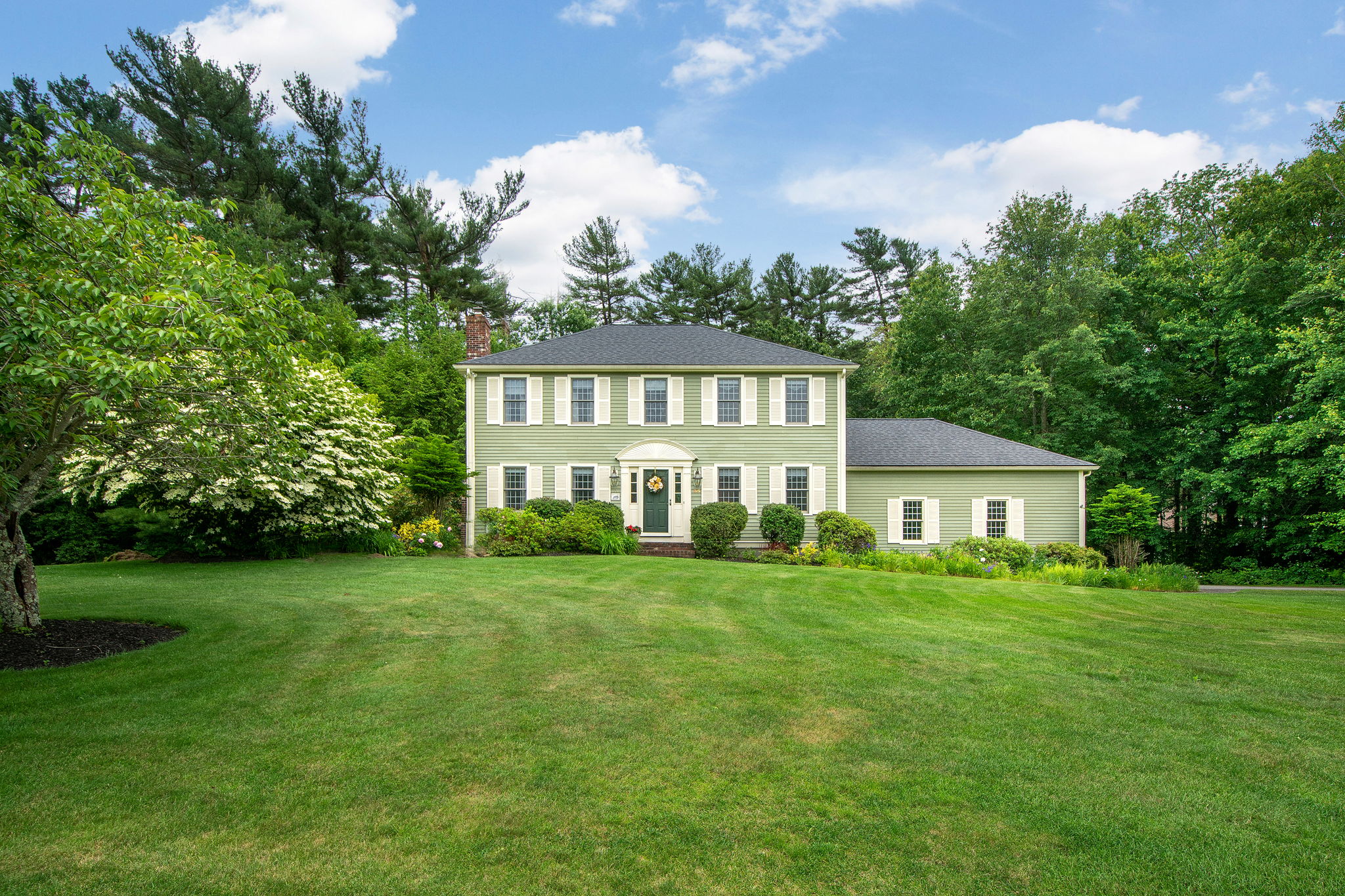 35 Centennial Way, Norwell, MA 02061 Tom Sheehan Photography