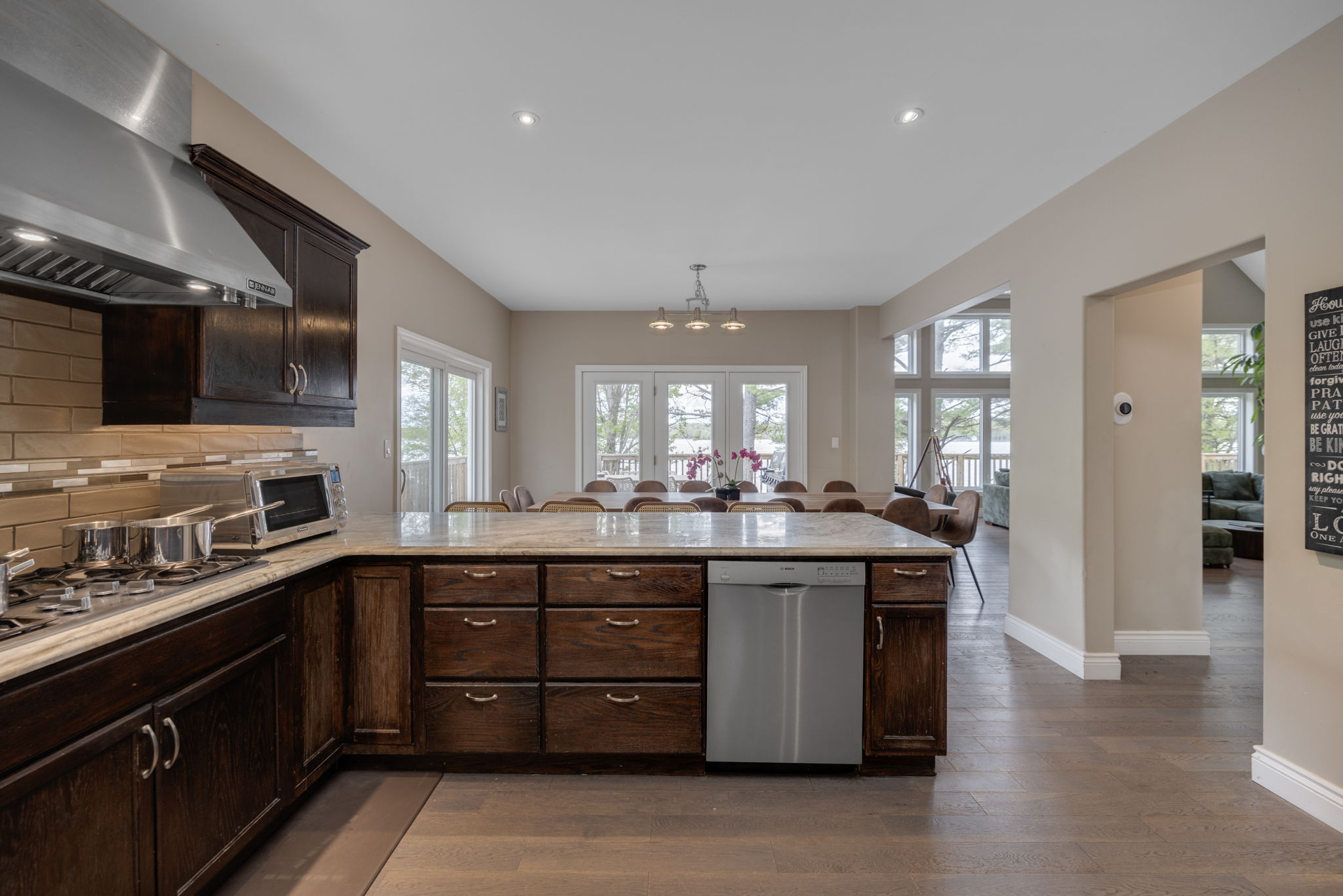 Buckhorn Lake property showcase — delivered property photograph 9