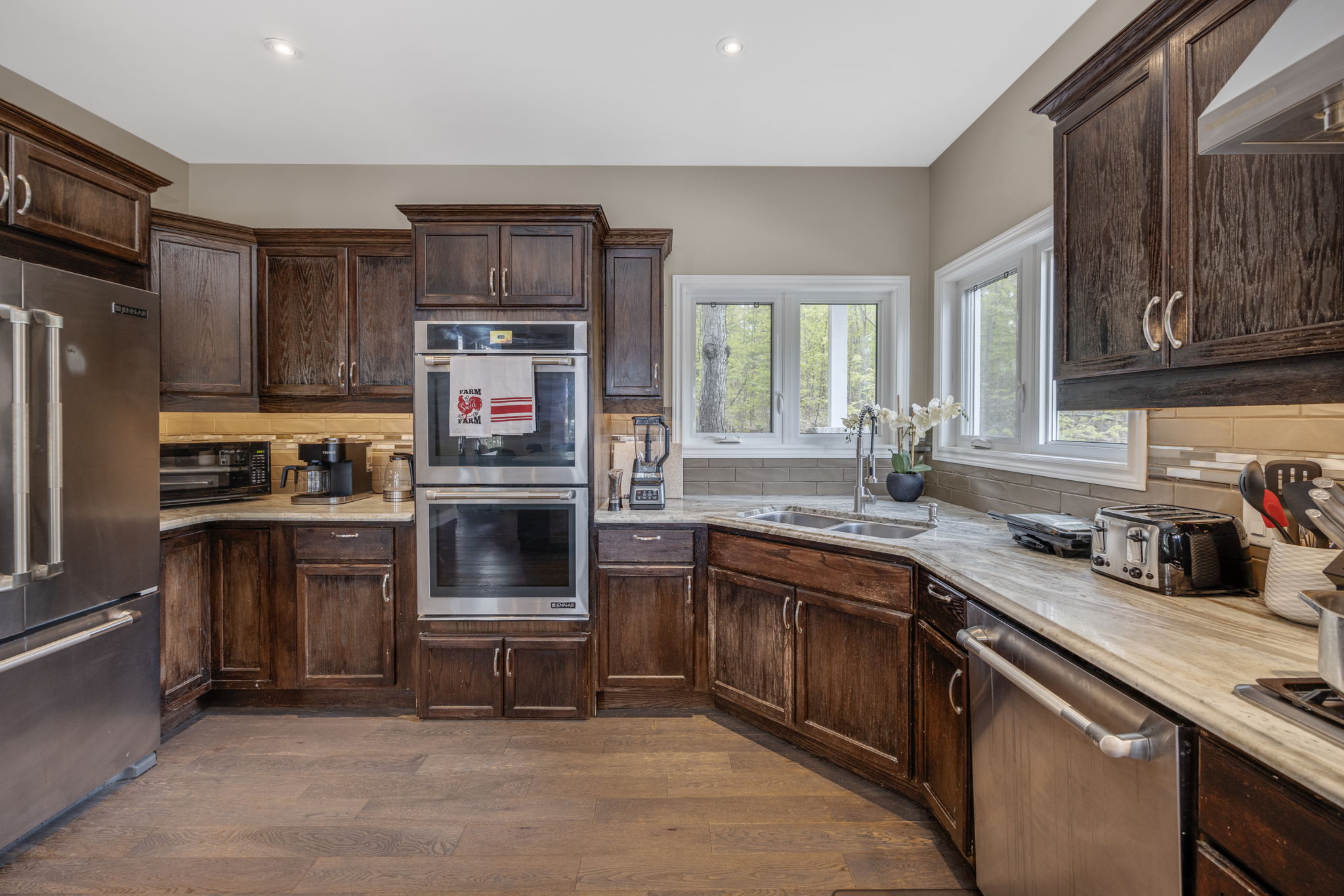 Buckhorn Lake property showcase — delivered property photograph 10