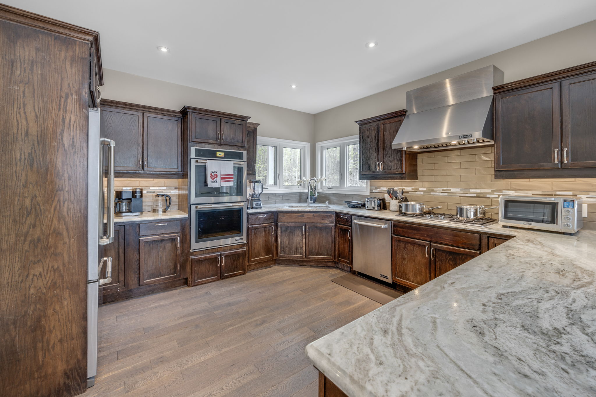 Buckhorn Lake property showcase — delivered property photograph 11