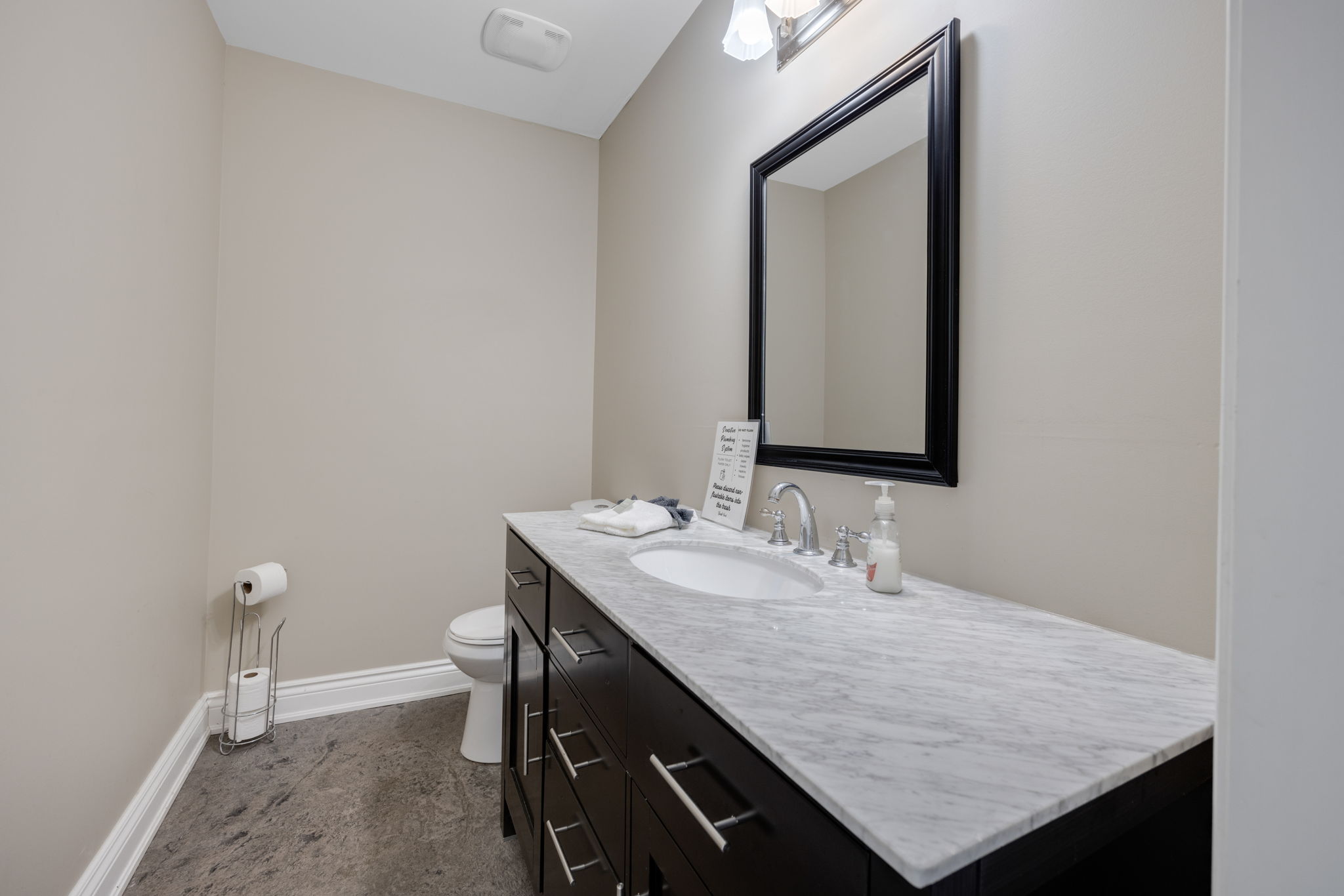 Buckhorn Lake property showcase — delivered property photograph 35