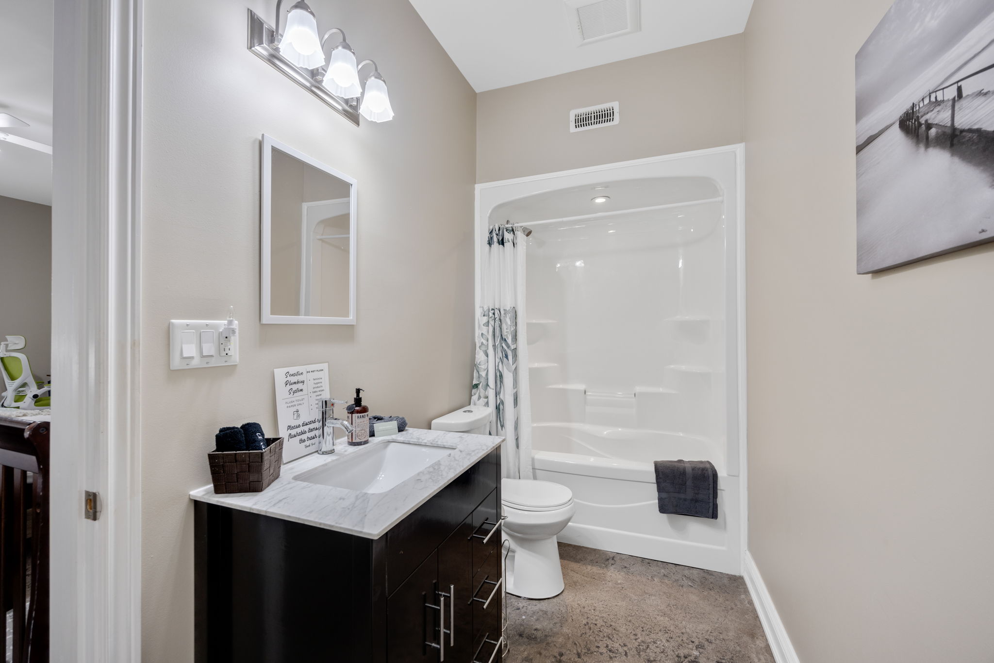 Buckhorn Lake property showcase — delivered property photograph 41