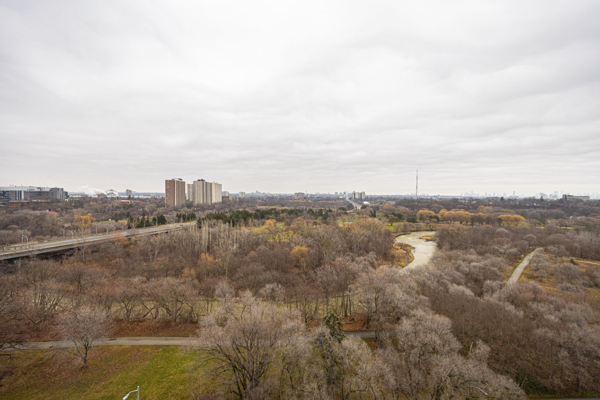 Toronto property showcase — delivered property photograph 26