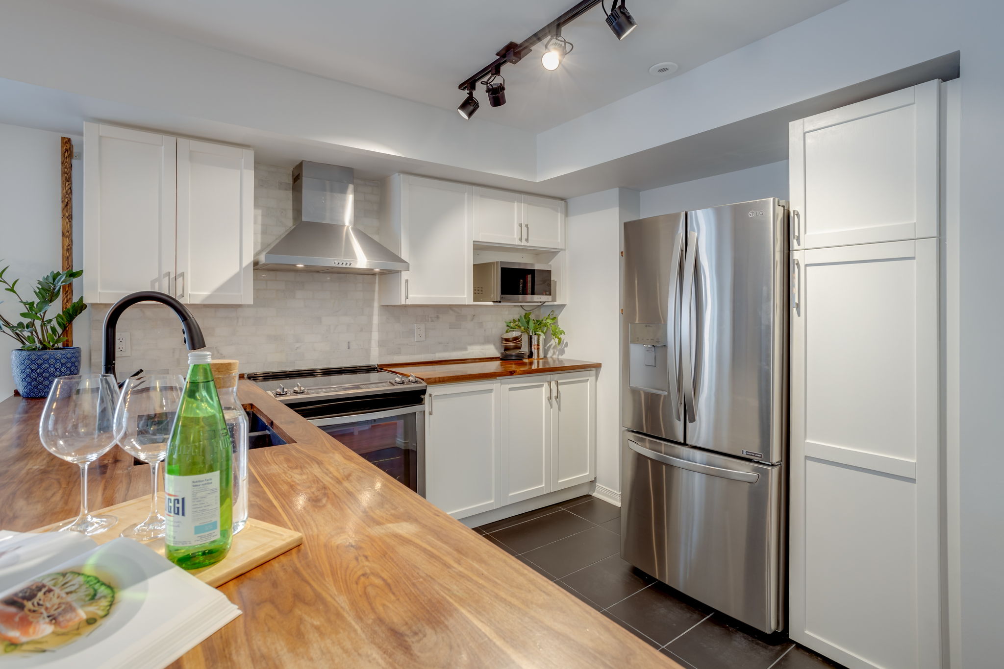  35 Foundry Ave TH30, Toronto, ON M6H 4K7, US Photo 8