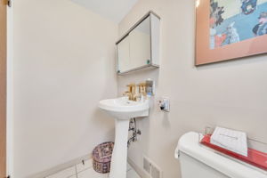  Photo 49
