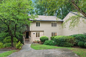  Photo 0